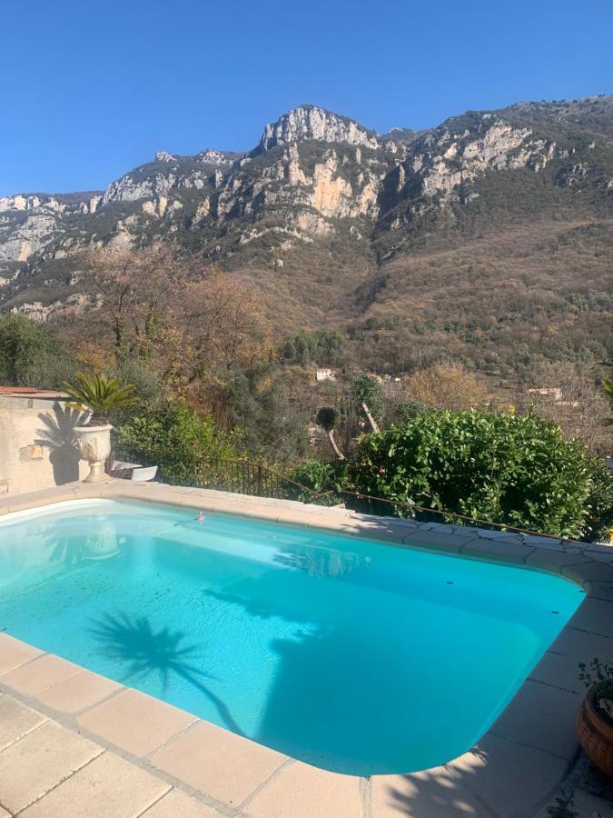 Charmante Maison Avec Piscine Gourdon  Exterior foto