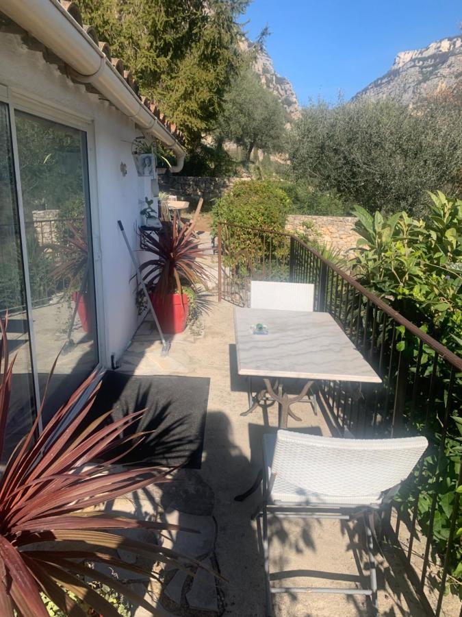 Charmante Maison Avec Piscine Gourdon  Exterior foto
